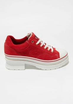 Skechers Red Softy Heartbeats Sneakers